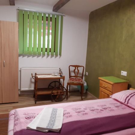 Pensiunea Razvan Gura Rîului Exterior foto